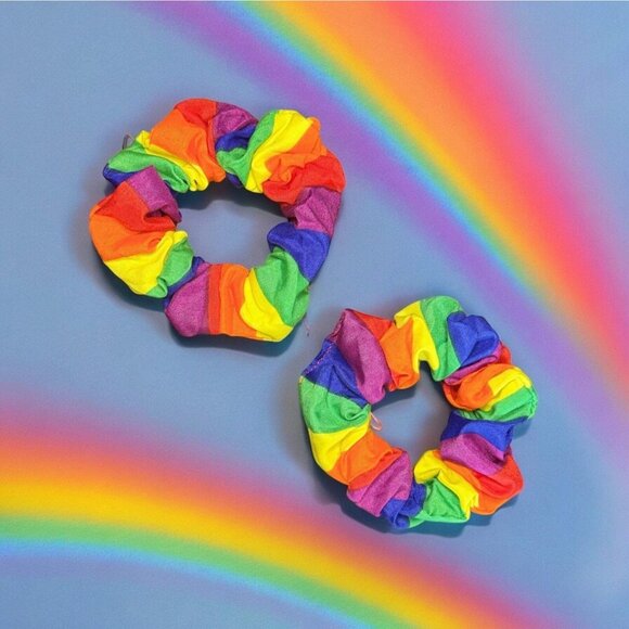 PRIDE RAINBOW SCRUNCHIE 1-PACK - Picture 6 of 8
